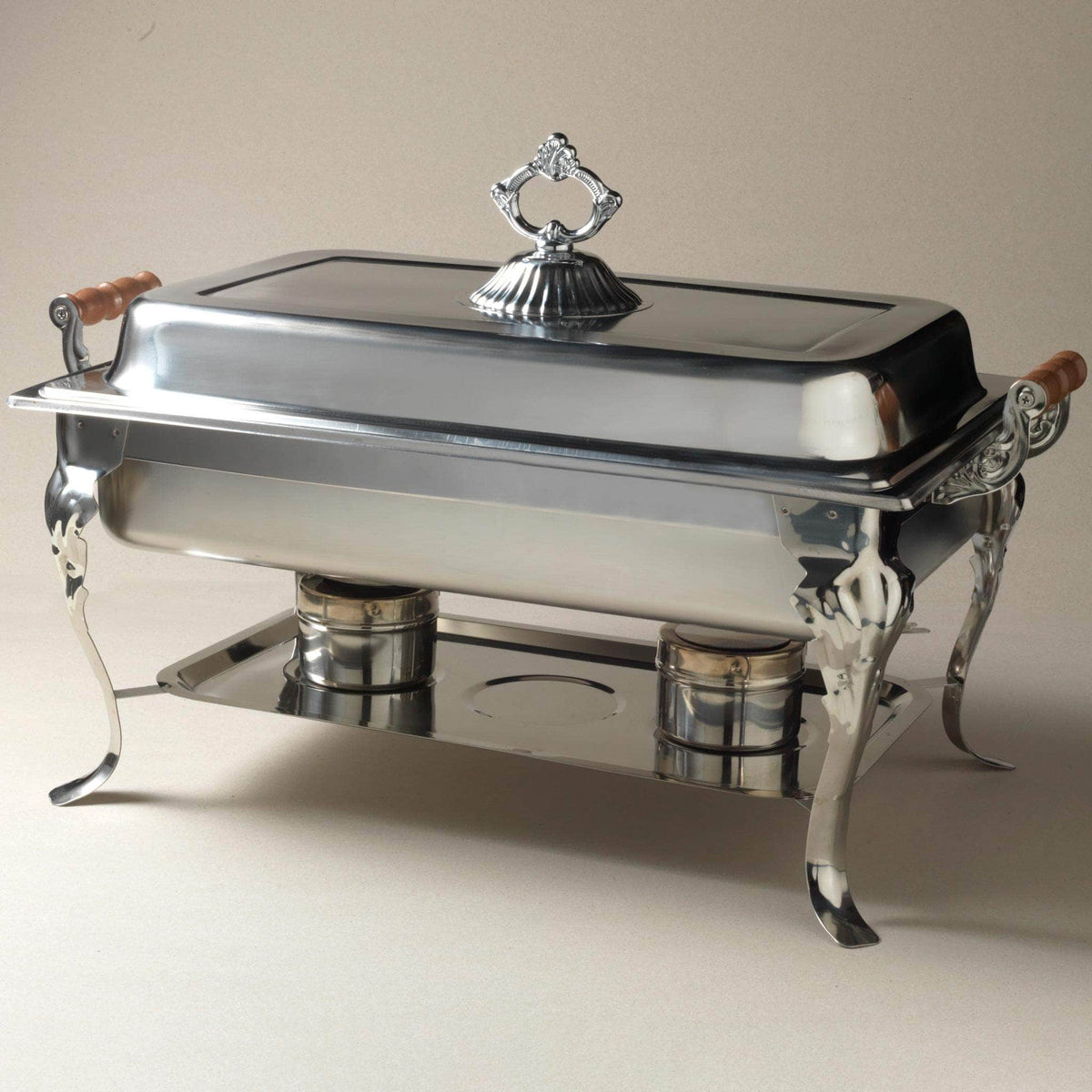 http://heirloomevents.com/cdn/shop/files/ornate_chafing_dish_1200x1200.jpg?v=1702424152